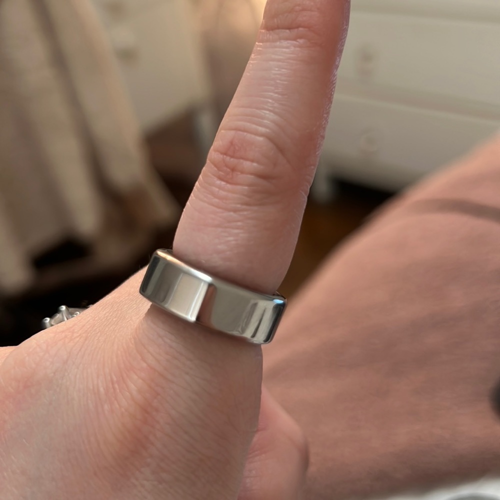 Gen 3 Oura Ring in Heritage Silver Size 7